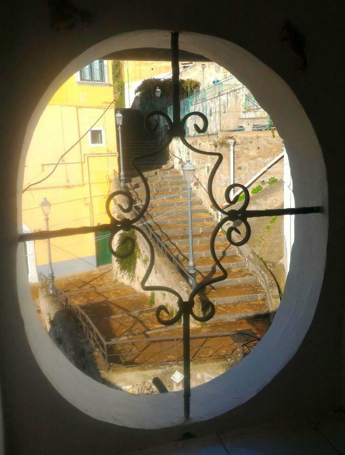 La Terrazza Sul Blu -Vista Mare- Apartment Vietri Bagian luar foto