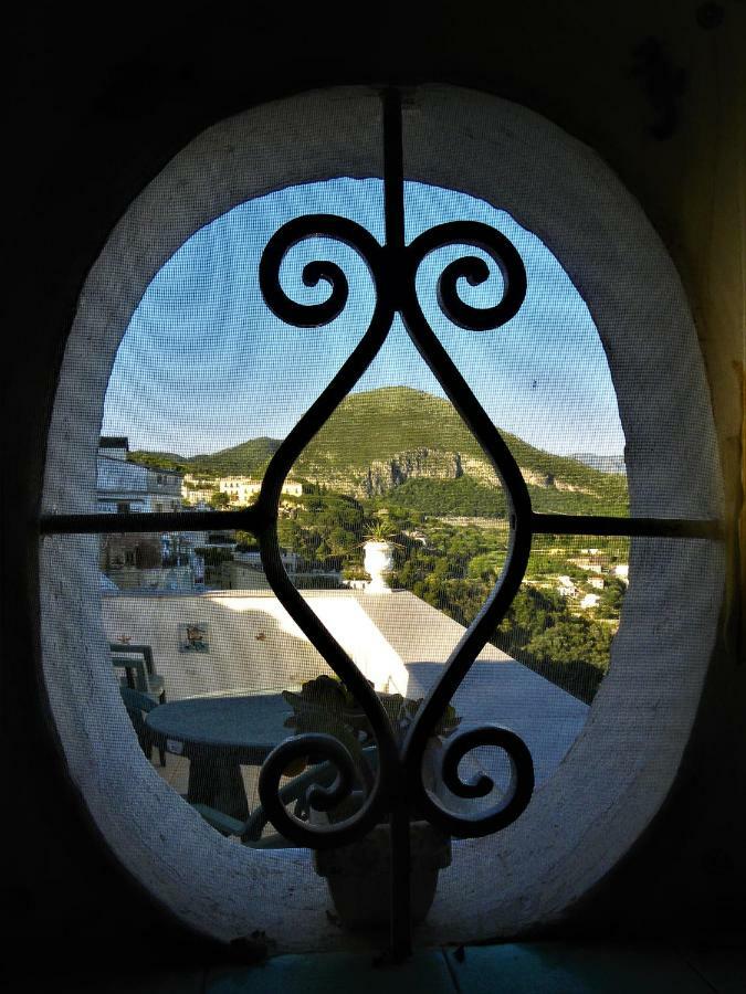 La Terrazza Sul Blu -Vista Mare- Apartment Vietri Bagian luar foto